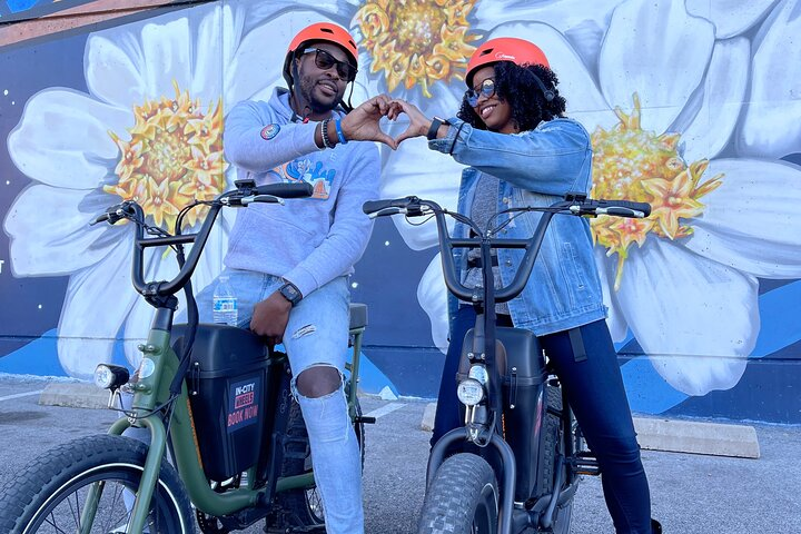 Smart Tour: Dallas Mural E-Bike Tour  - Photo 1 of 6